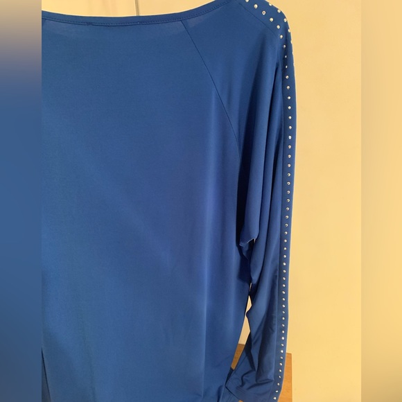 Michael Kors Long Sleeve Shirt with Studded Sleeves Size Medium - Picture 5 of 5